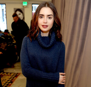 lily-collins-horizontal-zoom-76ef9cd1-9c4a-45a7-8366-62a903659782.jpg