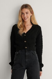 lisa_marie_cable_knitted_cardigan_1688-000005-0002_03a.thumb.jpg.4997d011ab4e55418795495eb0278f0d.jpg