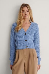 lisa_marie_cable_knitted_cardigan_1688-000005-0003_03a.thumb.jpg.742ed413493275f262ad61730db4cb37.jpg