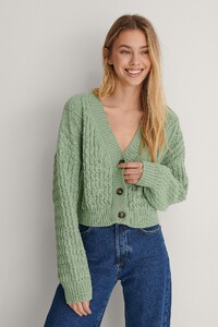 lisa_marie_cable_knitted_cardigan_1688-000005-0022_01a_r.thumb.jpg.39064c0018774138fa6b1d9574bbdd83.jpg