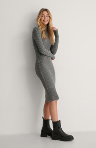 lisa_marie_cable_knitted_midi_dress_1688-000022-0008_02c_r.thumb.jpg.8a0dcf454627302f600991b375eac8d5.jpg