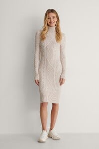 lisa_marie_cable_knitted_midi_dress_1688-000022-0140_01c_r.thumb.jpg.4aa5d96d64112ef648a813f36586bee6.jpg