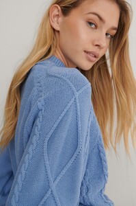 lisa_marie_volume_sleeve_knitted_sweater_1688-000004-0003_04g.thumb.jpg.8f1b96c16e9936fed2ffada7ca3d84dd.jpg