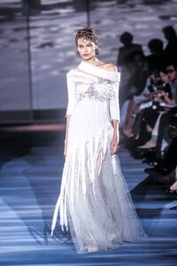 louis-feraud-hc-fw-1999-1.thumb.jpg.ff98447e99f052cd9167f75bef5771e1.jpg