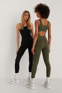 nakd_seamless_half_zip_up_cropped_bodysuit_1703-000023-0290_06d.thumb.jpg.b576b6ffe7650cba42d43fcb79b4403b.jpg