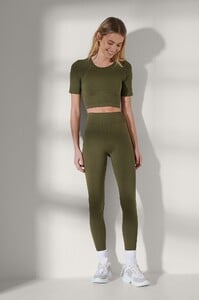 nakd_seamless_scooped_neck_top_1703-000020-0290_04c.thumb.jpg.9e9c1426d7e9fc9c0f6b3259218c22b2.jpg