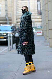 olivia-palermo-out-and-about-in-brooklyn-01-19-2021-0.jpg