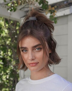 taylor_hill_138508602_703320140368864_5170891217449211558_n.jpg