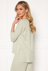 vero-moda-tilda-34-rib-blouse-oil-green_2.thumb.jpg.9b6338a7d752d442acd5e798eb775bd4.jpg