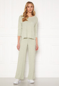 vero-moda-tilda-hw-pant-oil-green.thumb.jpg.6c71092389c27985d242b66a0fb23c8b.jpg