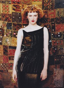 von_Unwerth_US_Vogue_November_1997_03.thumb.jpg.789f314d10530432966cf9251d81ce31.jpg