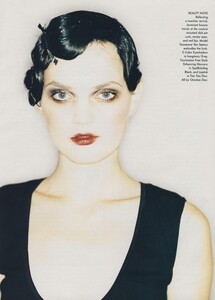 von_Unwerth_US_Vogue_October_1996_08.thumb.jpg.05b9f804d7d3cef38b5b2703bcece0e6.jpg