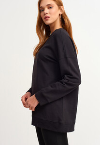 zero-neck-oversize-sweatshirt_black-siyah_3_enbuyuk.jpg