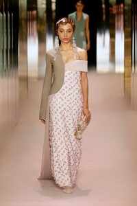 00011-Fendi-Couture-Spring-21.thumb.jpg.b18c45a7a7484387bbdb5f46e825b1ce.jpg