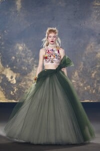 00012-Viktor-and-Rolf-Spring-21-Couture-Credit-Team-Peter-Stigter.thumb.jpg.9e09bdae5daf6ec40d9f200e6083c635.jpg