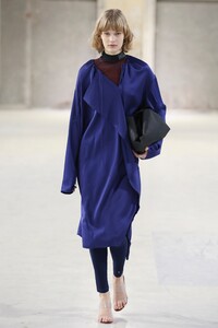 00013-Atlein-RTW-Fall-21.thumb.jpg.288975725cd2ea3ddc41569a377cb021.jpg