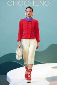 00013-Chocheng-RTW-Fall-21.thumb.jpg.17d04f667abc379855249db34cd943c6.jpg