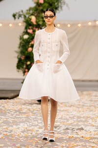 00019-Chanel-Couture-Spring-21.thumb.jpg.fa007989cb7d58c9b34fed6f45af674b.jpg