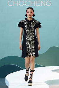 00025-Chocheng-RTW-Fall-21.thumb.jpg.1536756e25e4c8a7a345aeb4c1b6cc7c.jpg