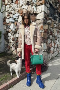 00030-Coach-Fall-21-credit-Juergen-Teller.thumb.jpg.555d3df94407382dfbeea0d0ac1652e1.jpg