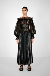 00032-alaia-couture-fall-21-credit-pierre-ange-carlotti.thumb.jpg.4a0938529b47148dacd9b505961984ab.jpg