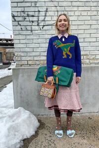 00051-Coach-Fall-21-credit-Juergen-Teller.thumb.jpg.4fce8d267ad01e84db8655fd5fb09d75.jpg
