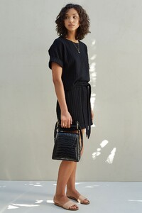 1009A_BL_The-Valeria-Tee_Black-Bag.jpg