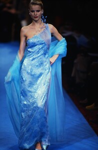 1070378400_TorrenteCoutureSpring1997(16).thumb.jpg.6dc455d9d006a73deb11dff30eed1ccf.jpg