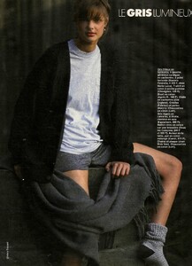 1119217316_ELLEFrance21stMay1990DuGrisEnEteOlivieroToscani2.thumb.jpg.c99a5ee55bdbf1c024f42bd67c0bf97b.jpg