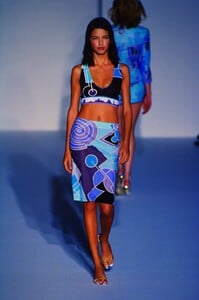 1128888422_emilio-pucci-ss-2000(2).thumb.jpg.924153a29915d995fb711656befd0362.jpg