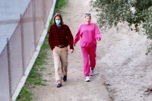        hos060221BZNimage112.jpg