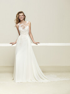 1158396281_collazione_2018_Pronovias38.thumb.jpg.c92f389b50a0e7b08f2154ec0ede6a83.jpg