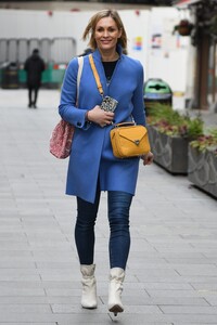        jen040221BZNimage104.jpg