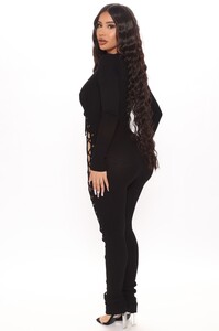 12-29-20Studio2_PA_SD_11-22-40_9_13575LS_Black_5853_EH.jpg