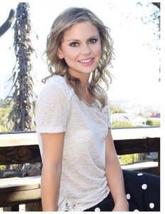 rose-mciver (13).jpg