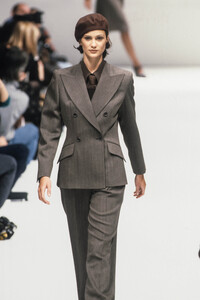 1255608395_MaxMara1995WomenRTW69.thumb.jpg.1fff1b8153dd5f89e8f6f4ab56c8d40c.jpg