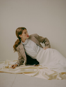 Emma+Trim+and+Sasha+Clyde+by+WUL+Magazine (5).jpg