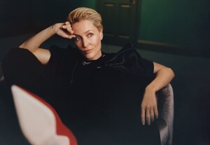 Gillian Anderson @ InStyle March 2021 by Charlotte Hadden 05.jpg