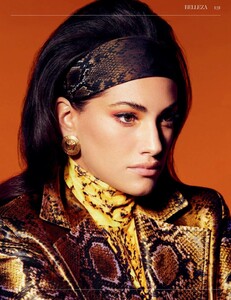 Lorena+Duran+by+Miguel+Reveriego+Vogue+Spain+March+2021+(3).jpg