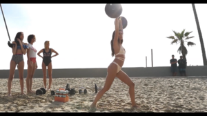 LOVE - Tommy Hilfiger-00.00.47.018.png