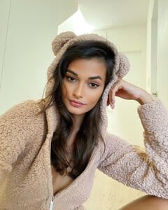 1505839167_GizeleOliveira2.thumb.jpg.8aeb0f1f43d70e07909c2b6b87d6f03b.jpg