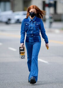       zoe090221BZNimage113.jpg