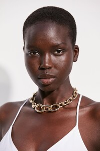51 H0292792-CHUNKY-CHAIN-CHOKER-LIGHT.GOLD-SCANLANTHEODORE-1.jpg