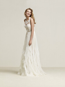 1658361843_collazione_2018_Pronovias6.thumb.jpg.79537c3928cc72c68da58072674e8a34.jpg