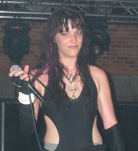 lzzy-elizabeth-hale (2).jpg