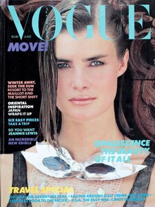 1835135342_VOGUEAUSTRALIA1983JUNE.thumb.jpg.e4f9e8d9e1ea32db45f5e14b4e6b1042.jpg