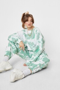 sage-get-into-the-groove-oversized-tie-dye-lounge-set (3).jpg