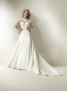 1935943810_collazione_2018_Pronovias9.thumb.jpg.783852a3587a959cf3f189d5641627be.jpg