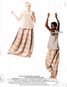 1940198837_JaimeRisharandLorrainePascaleELLEUSMarch1994ItalyTakesOffWalterChin1.thumb.jpg.0aac1215474ce40c810434cefa5b43da.jpg