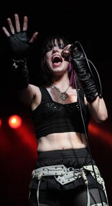 lzzy-elizabeth-hale (10).jpg